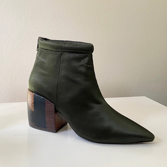 Jeffrey Campbell Shoes - NWOT Jeffrey Campbell 'Truly' Bootie in Olive